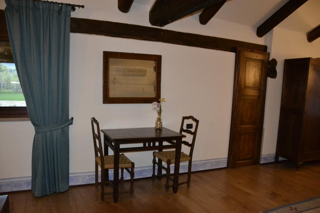 Agriturismo La Pieve Dogliani Rom bilde