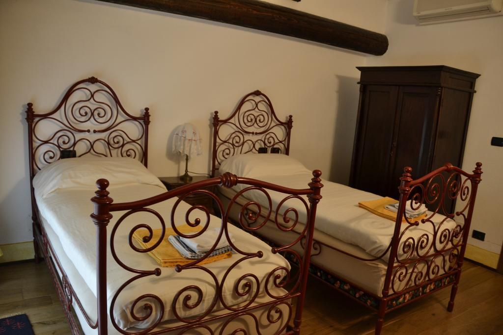 Agriturismo La Pieve Dogliani Rom bilde