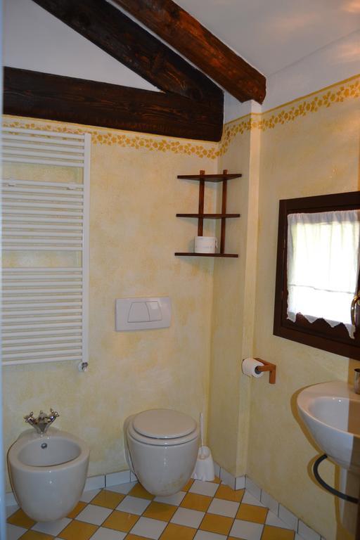 Agriturismo La Pieve Dogliani Rom bilde